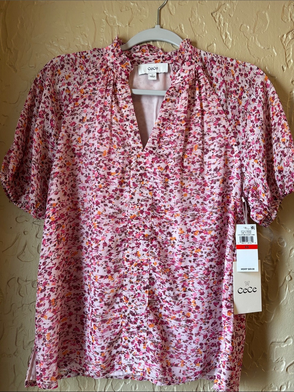 CeCe Pink Floral V-Neck Short Sleeve Top